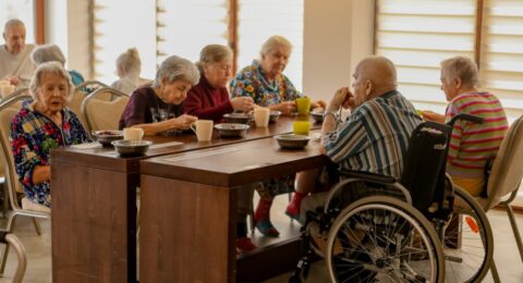 Реабилитация после перелома шейки бедра у пожилых