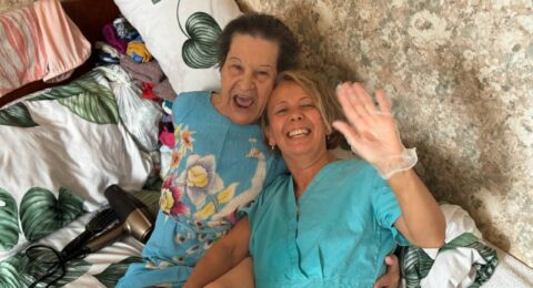 Уход за пожилым человеком старше 80 лет