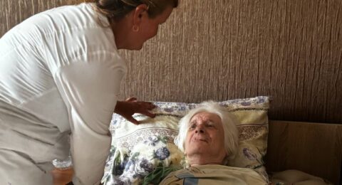 Уход за лежачим больным после инсульта